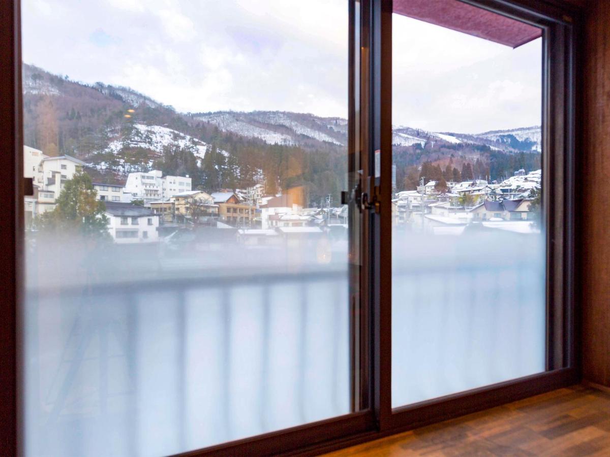 Hotel Shirakaba à Nozawaonsen Extérieur photo